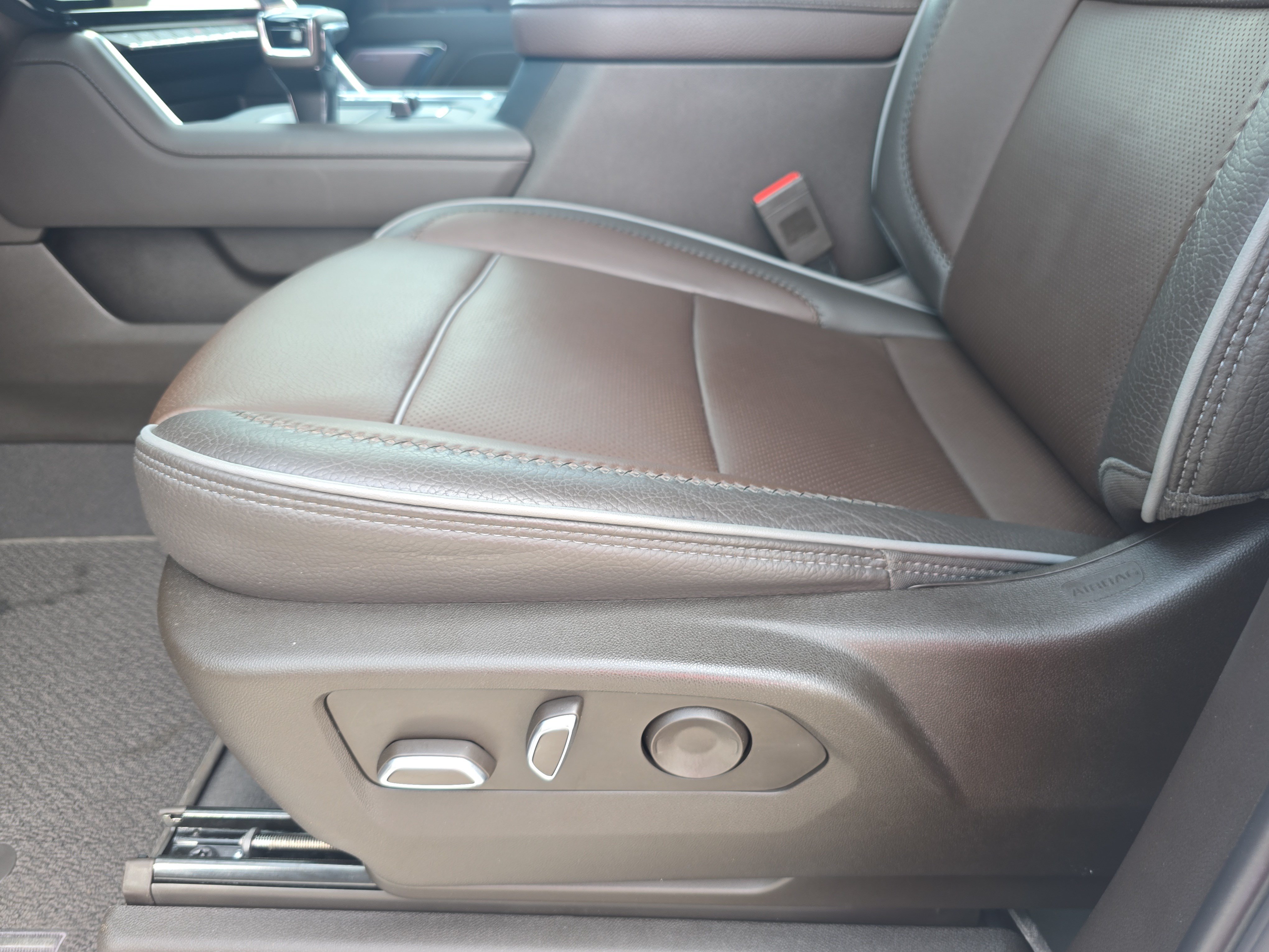 Used 2023 GMC Sierra 1500 Denali AWD/4WD image 30