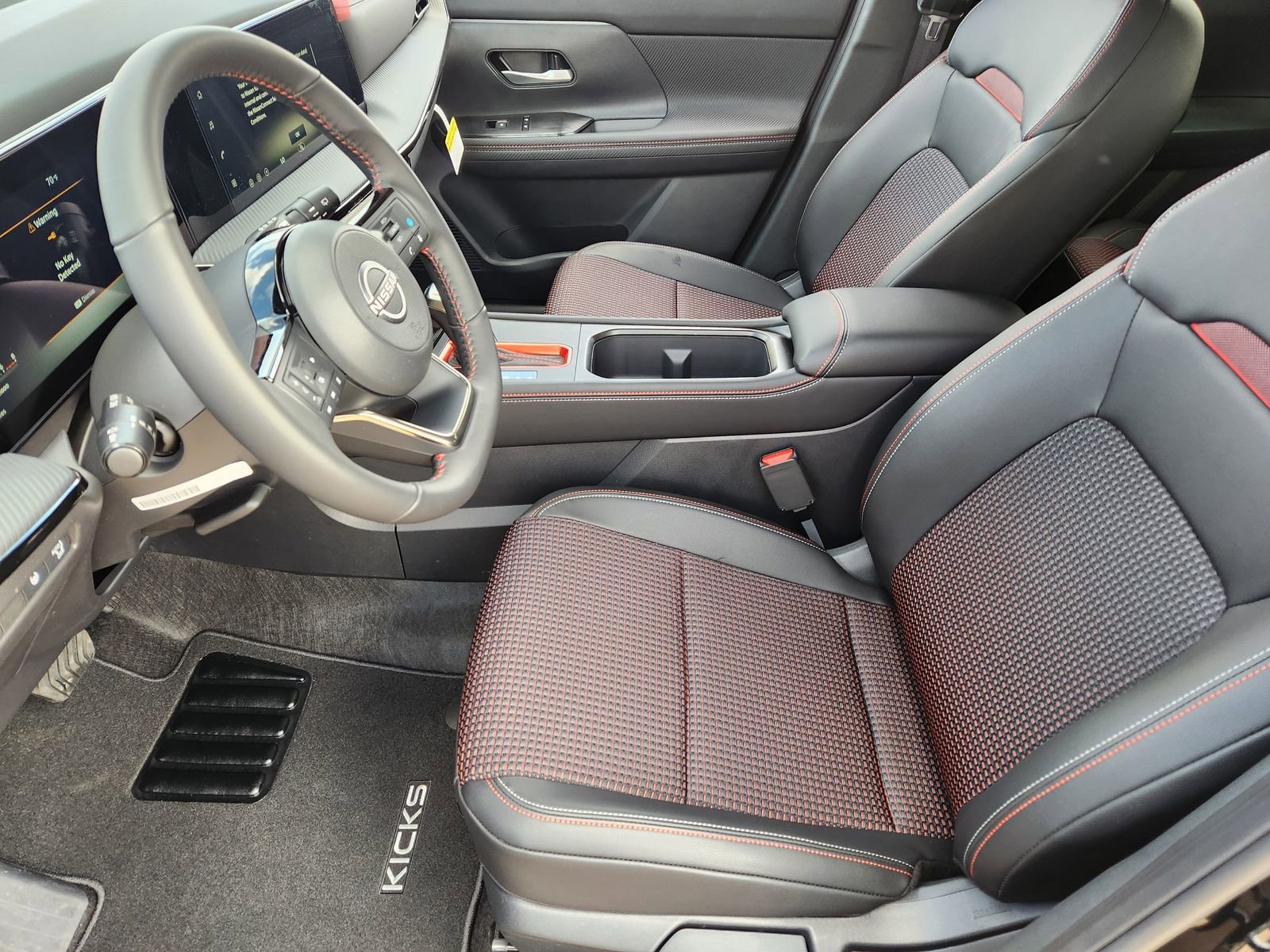 New 2026 Nissan Kicks SR image 13