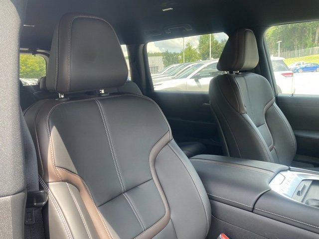 New 2025 Nissan Armada SL image 28