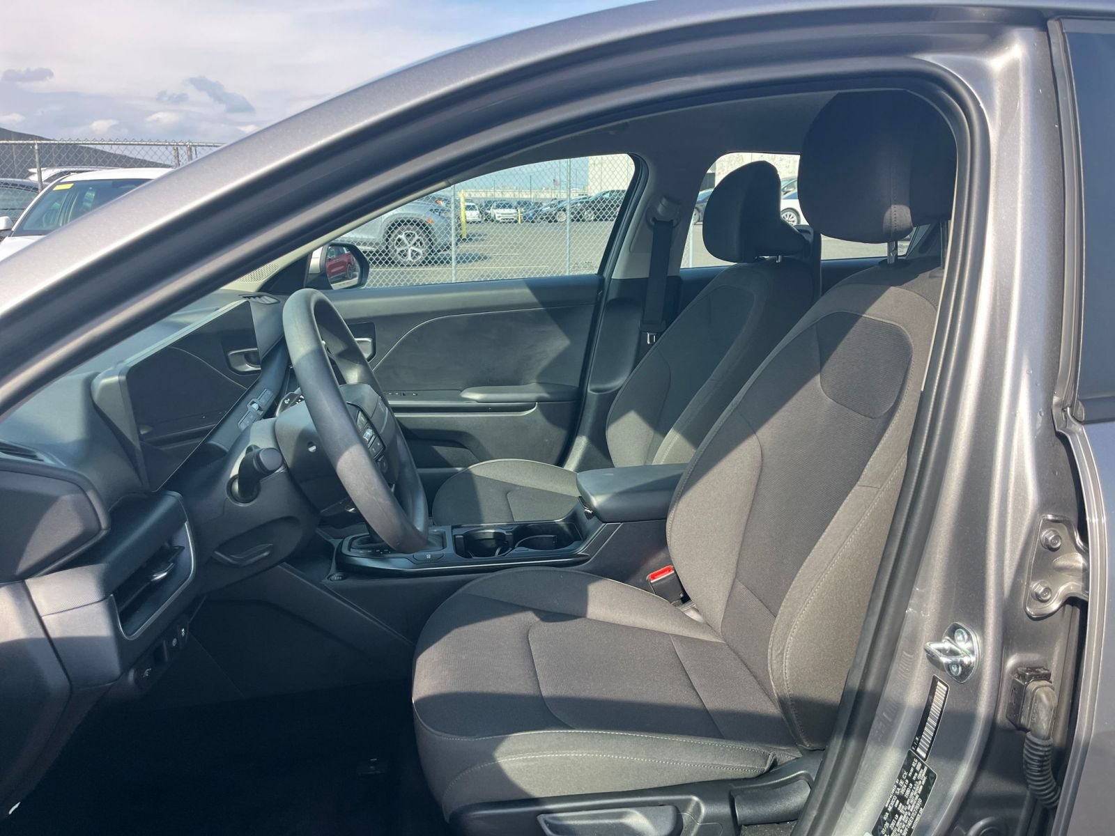 Used 2026 Kia K4 FWD image 35
