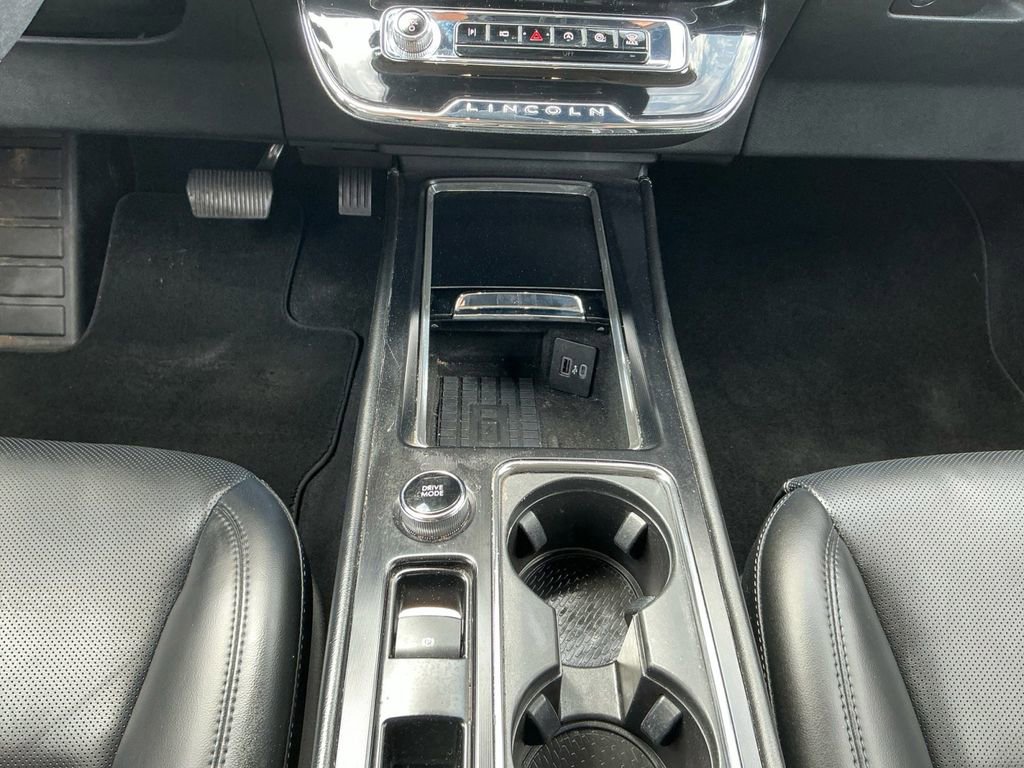 Used 2023 Lincoln Corsair FWD w/ Equipment Group 101A image 20