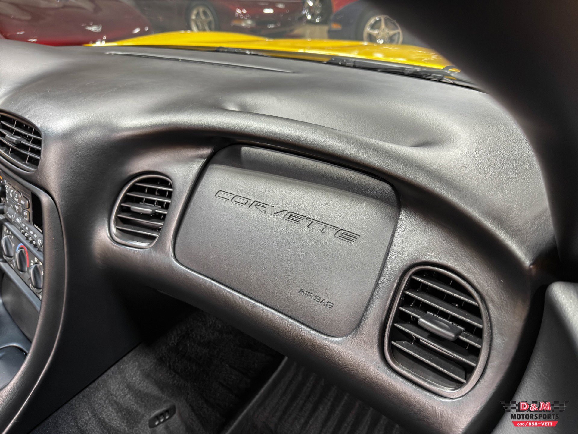 Used 2000 Chevrolet Corvette Convertible image 15