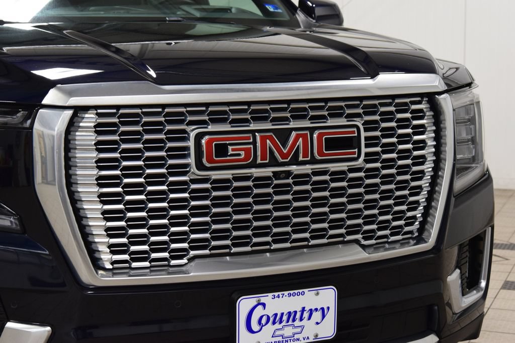 Used 2023 GMC Yukon XL Denali AWD/4WD image 11