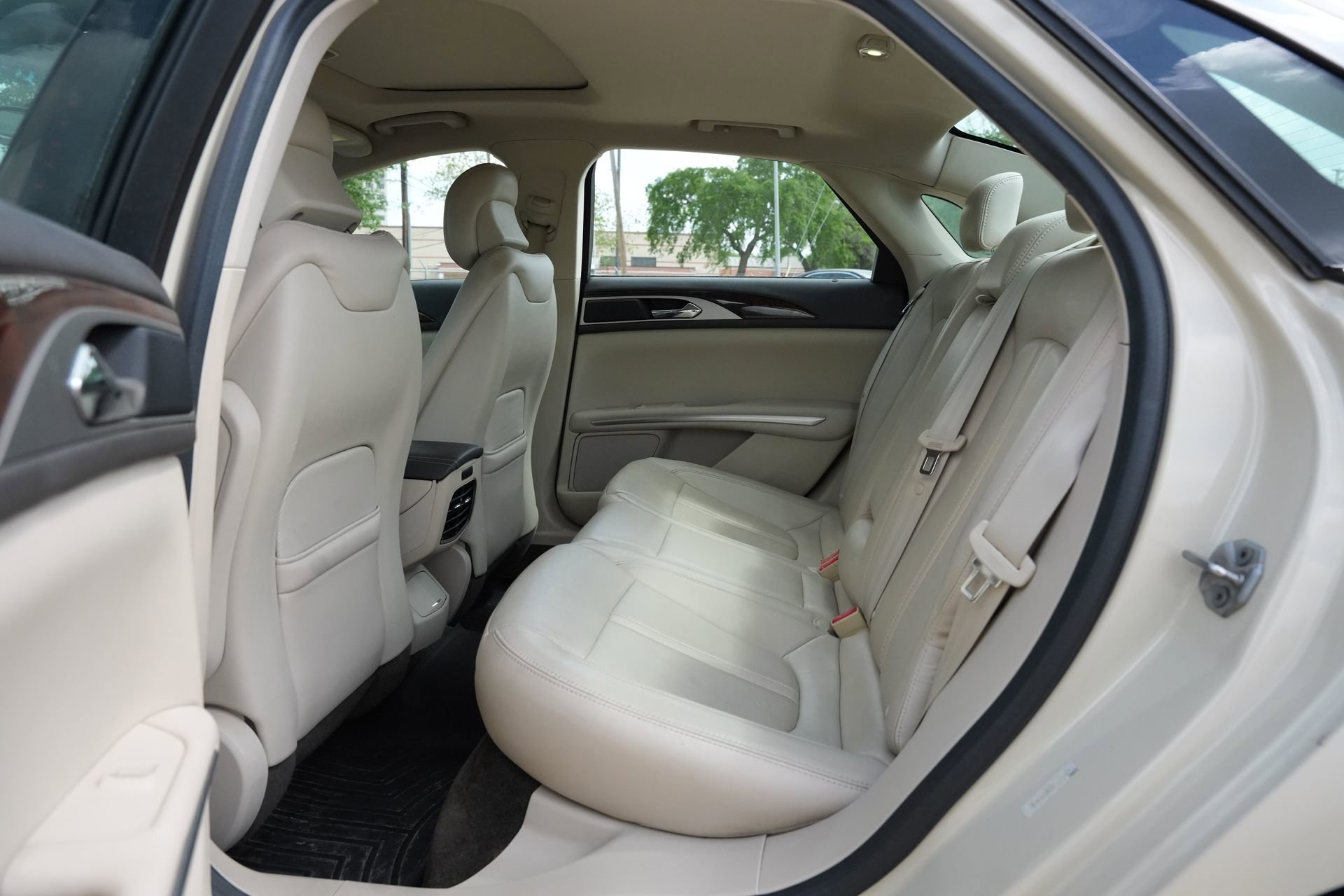 Used 2016 Lincoln MKZ w/ Equipment Group 300A Reserve image 20