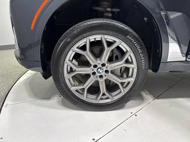 Used 2019 BMW X7 xDrive50i w/ Premium Package AWD/4WD image 10