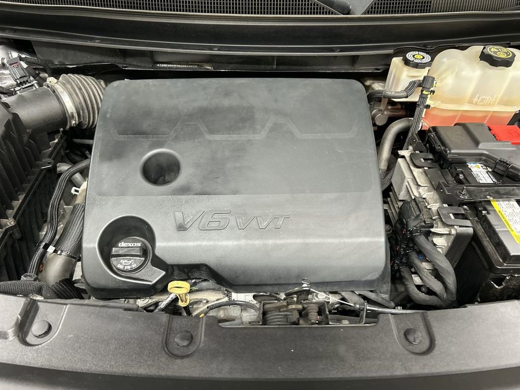 Used 2019 Chevrolet Traverse LT image 24