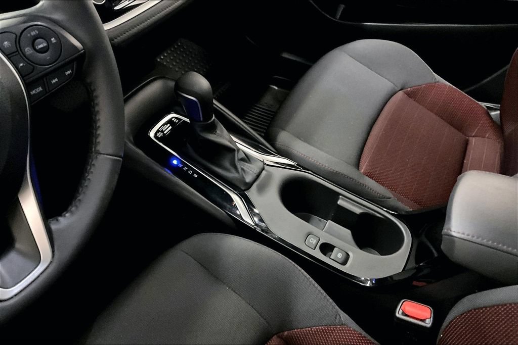 Used 2024 Toyota Corolla SE FWD image 18
