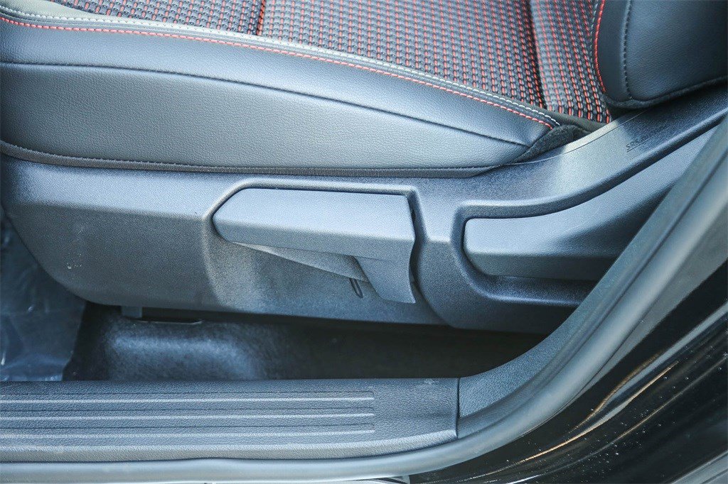 New 2026 Nissan Kicks SR image 22