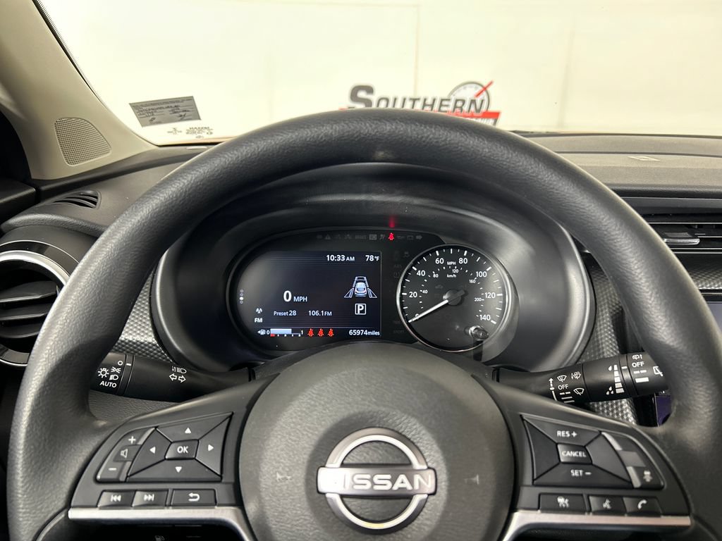 Used 2023 Nissan Kicks SV FWD image 13