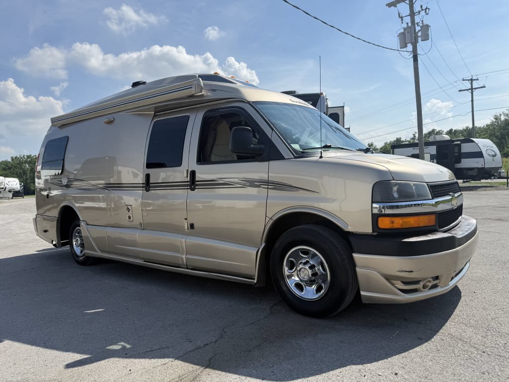 Used 2012 Chevrolet Express 3500 Extended w/ Power Package RWD image 2