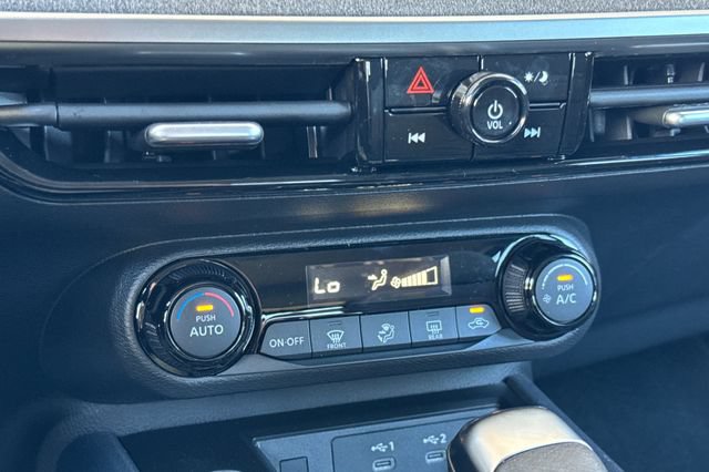 Certified 2026 Nissan Kicks SV w/ Charging Package FWD image 20
