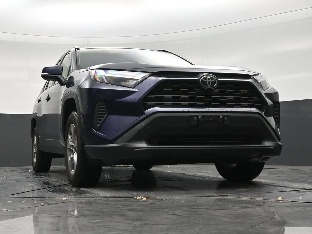 Used 2025 Toyota RAV4 XLE AWD/4WD image 26