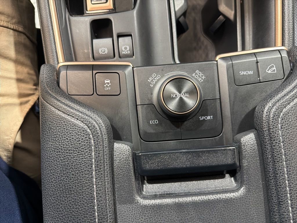 Used 2024 Toyota Grand Highlander AWD Hybrid image 33