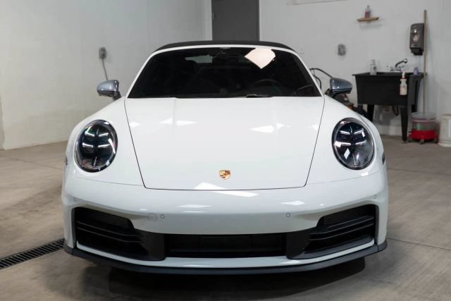 Used 2025 Porsche 911 Carrera T RWD image 7