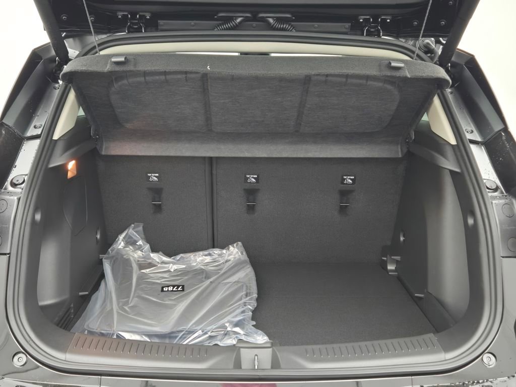 New 2026 Buick Encore GX Avenir w/ Avenir Technology Package image 13