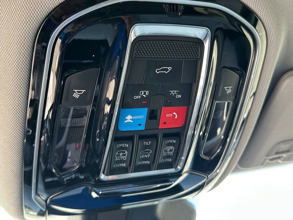 Used 2021 Jeep Grand Cherokee L Summit w/ Advanced Protech Group IV image 34