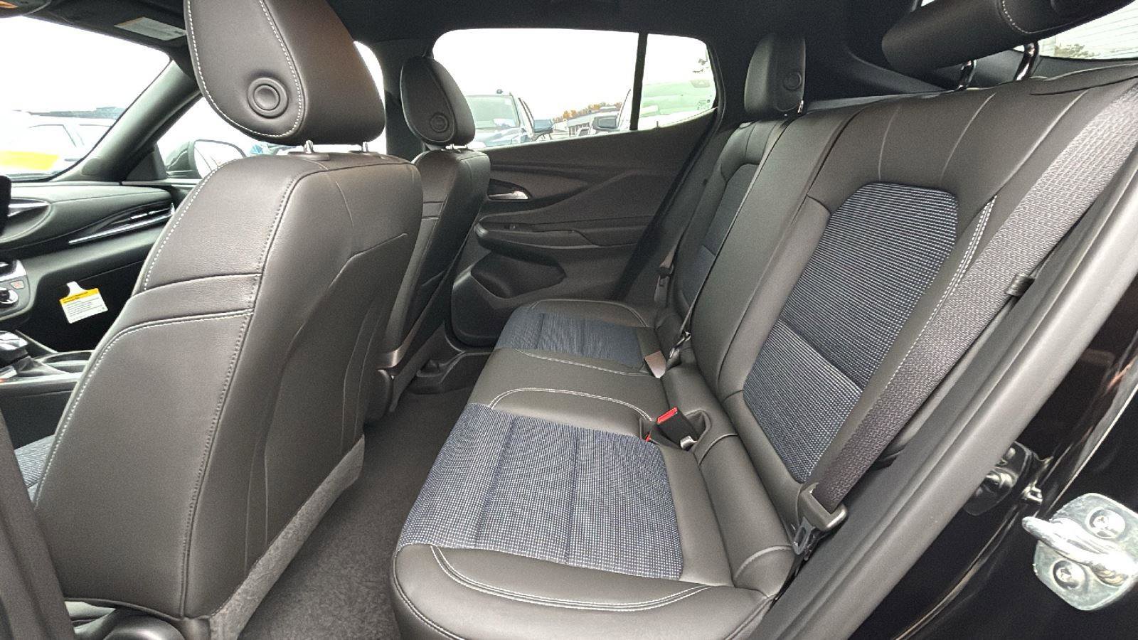 New 2025 Buick Envista Sport Touring w/ Convenience II Package FWD image 24