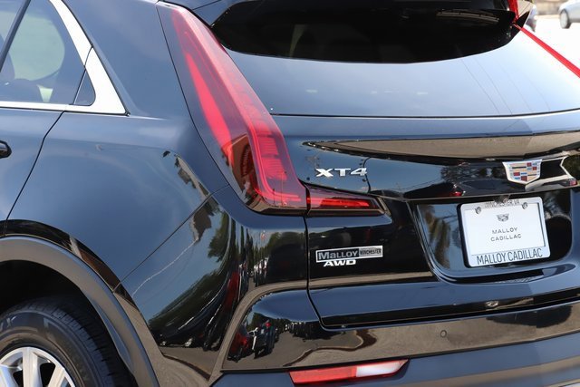Used 2022 Cadillac XT4 Premium Luxury w/ Safety Alert Package image 7