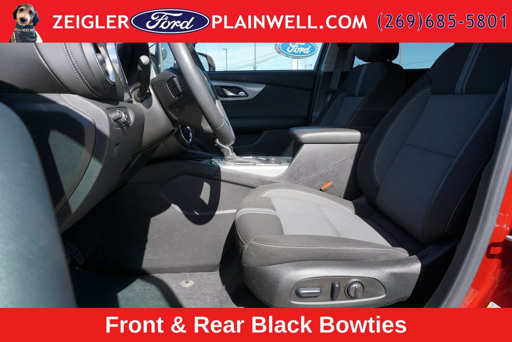 Used 2023 Chevrolet Blazer LT w/ Convenience Package FWD image 17