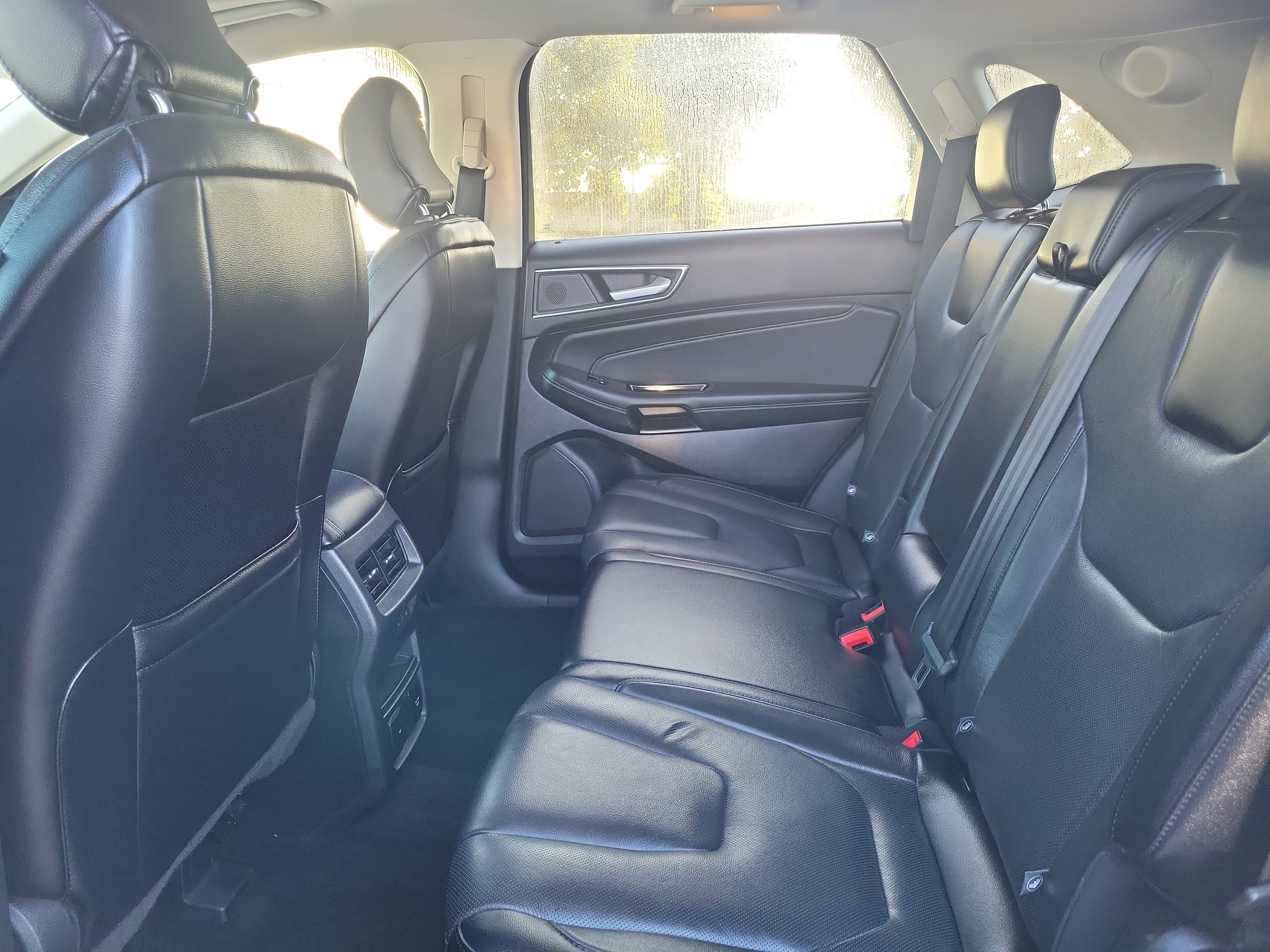 Used 2019 Ford Edge Titanium w/ Equipment Group 301A FWD image 19