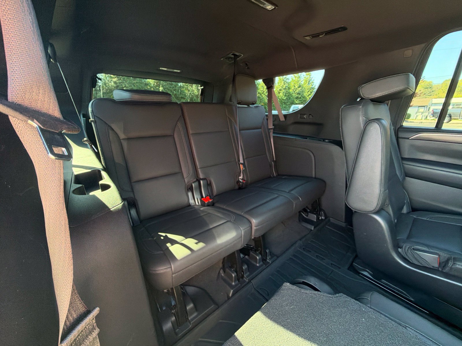 Used 2021 Chevrolet Suburban LT w/ Rear Media and Nav Package AWD/4WD image 32