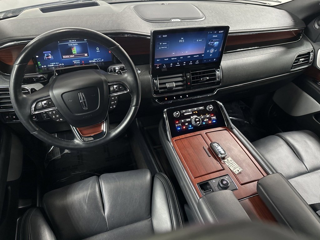 Used 2023 Lincoln Navigator L Reserve image 12