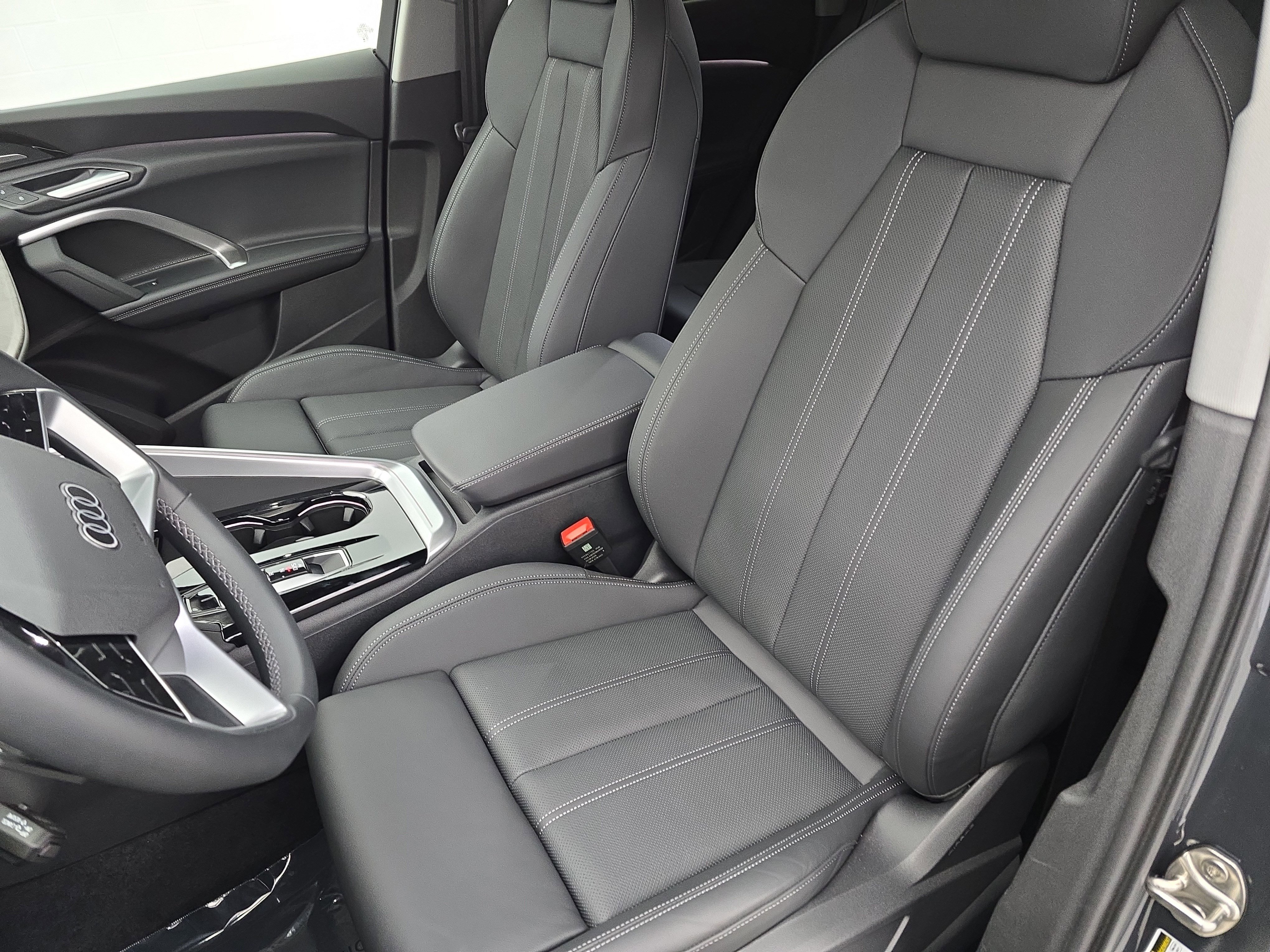 New 2025 Audi Q5 Premium Plus image 15