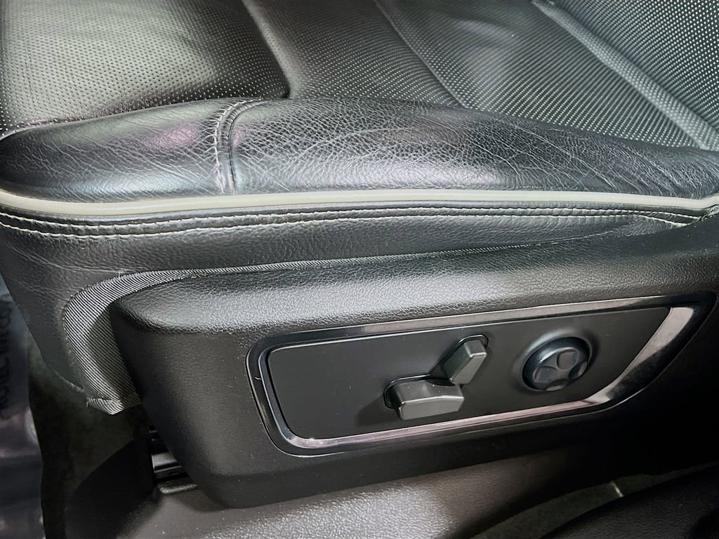 Used 2023 RAM 1500 Limited w/ Body Color Bumper Group image 17