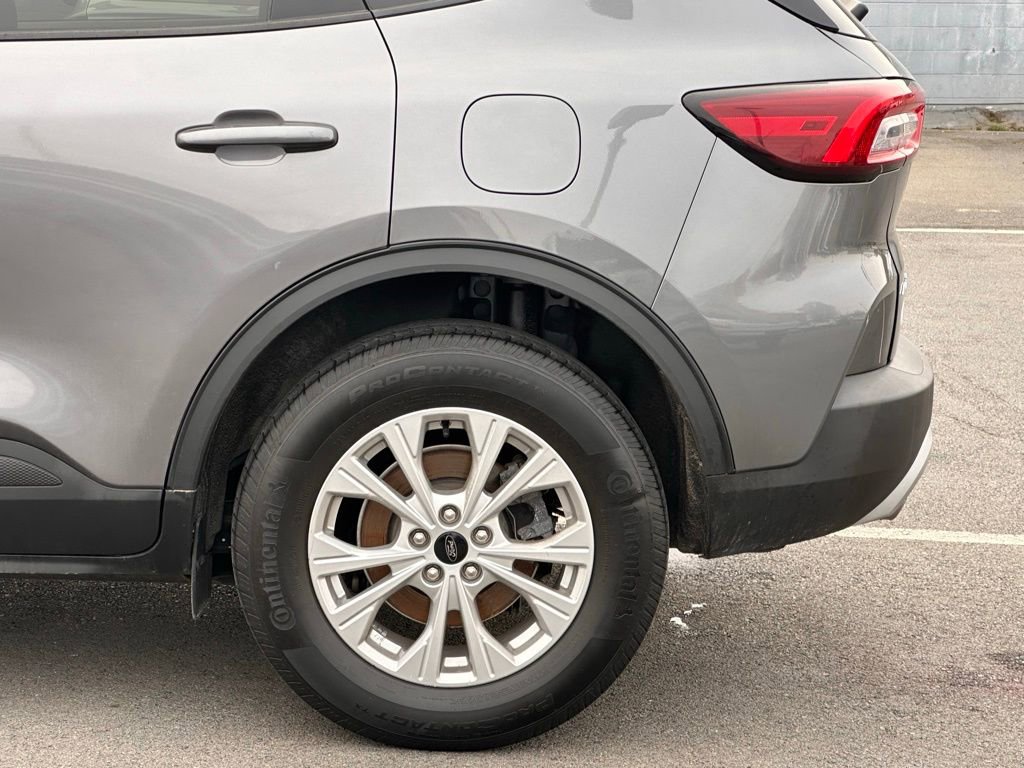 Used 2023 Ford Escape Active image 38