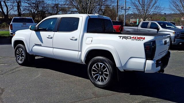 Used 2023 Toyota Tacoma TRD Sport w/ Technology Package AWD/4WD image 6