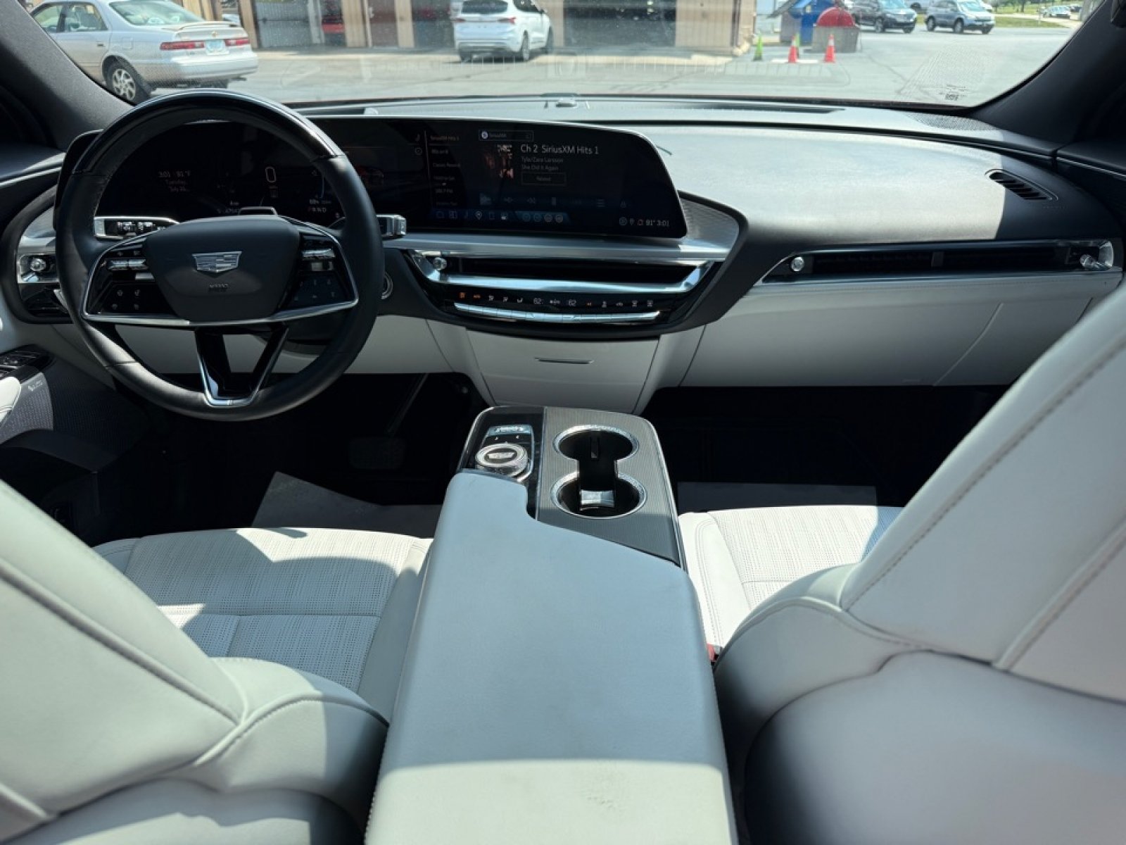 Used 2024 Cadillac Lyriq Sport AWD/4WD image 11
