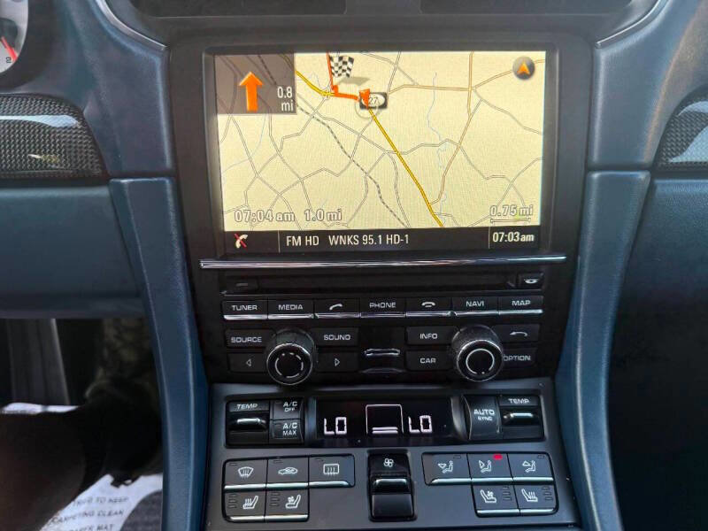 Used 2015 Porsche 911 Turbo S image 25