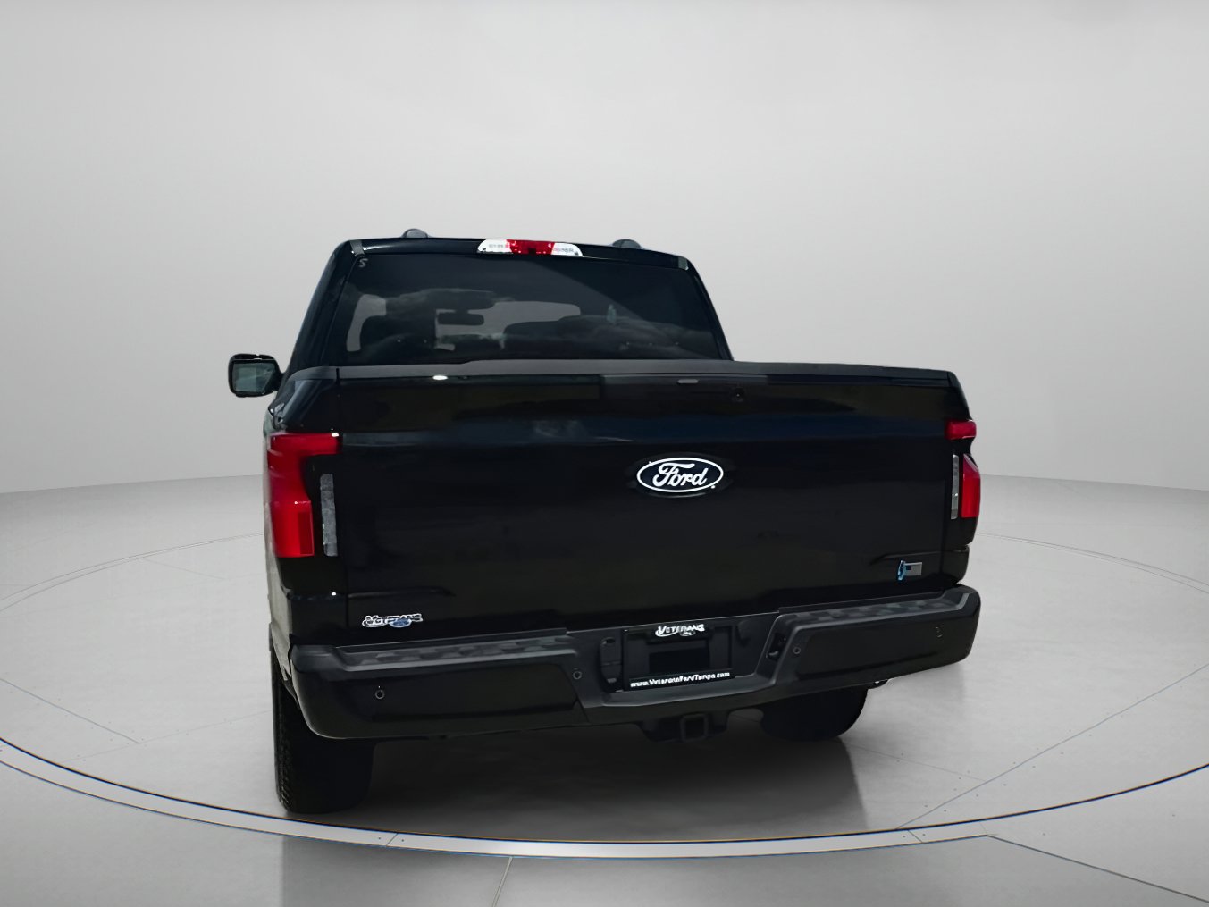 Used 2025 Ford F150 Lightning XLT image 24