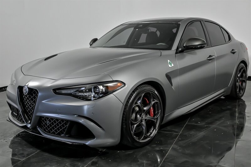 Used 2019 Alfa Romeo Giulia Quadrifoglio RWD image 5