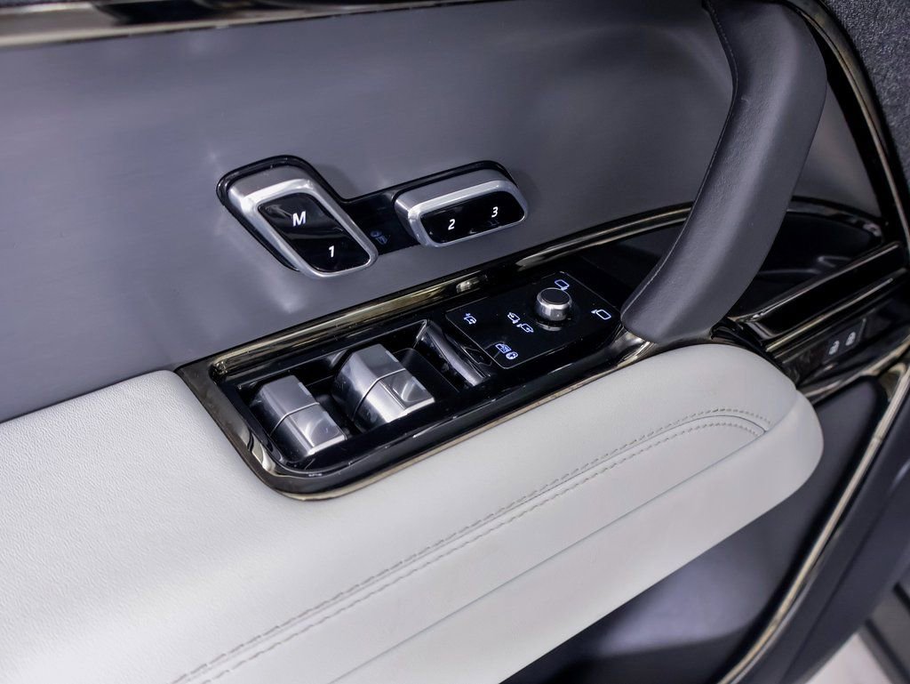 Used 2023 Land Rover Range Rover Sport SE image 26