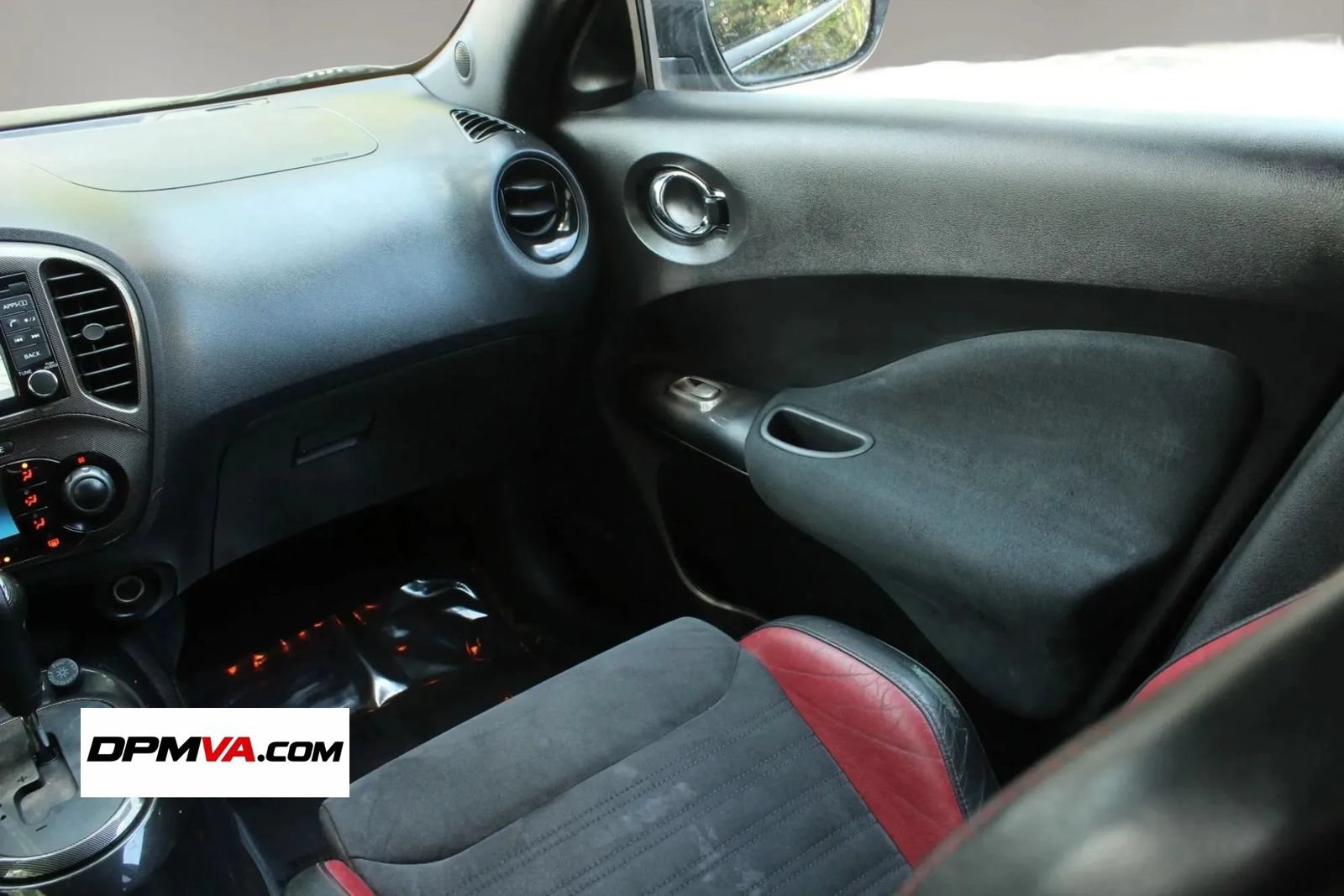 Used 2015 Nissan Juke NISMO RS w/ Interior Illumination Package AWD/4WD image 23