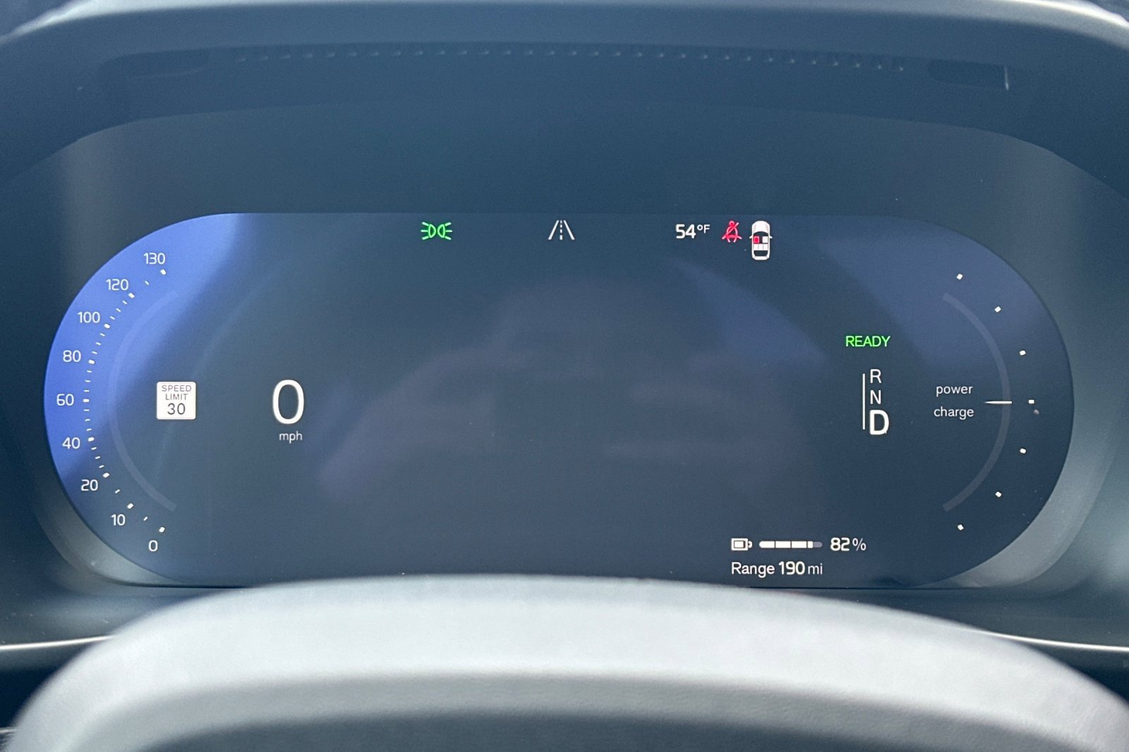 Used 2025 Volvo EX40 Ultra w/ Protection Package Premier image 27