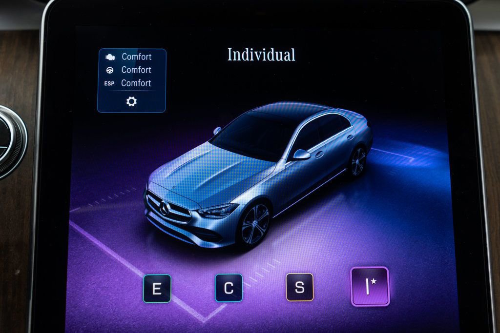 Used 2023 Mercedes-Benz C 300 C 300 4MATIC Sedan w/ Pinnacle Trim Package image 26