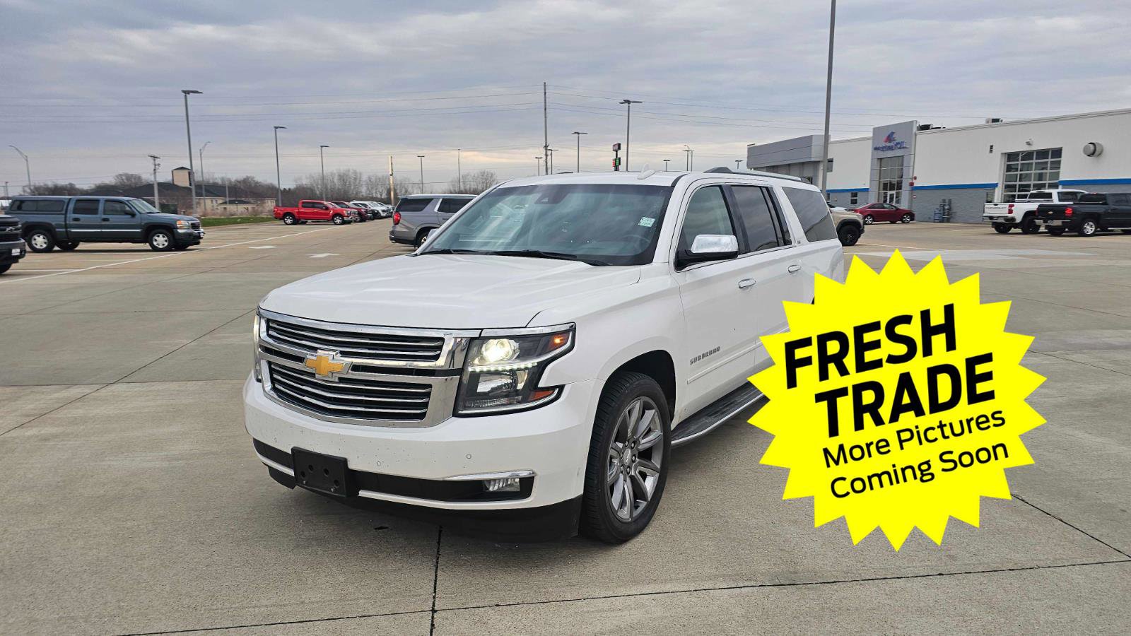 Used 2016 Chevrolet Suburban LTZ image 2