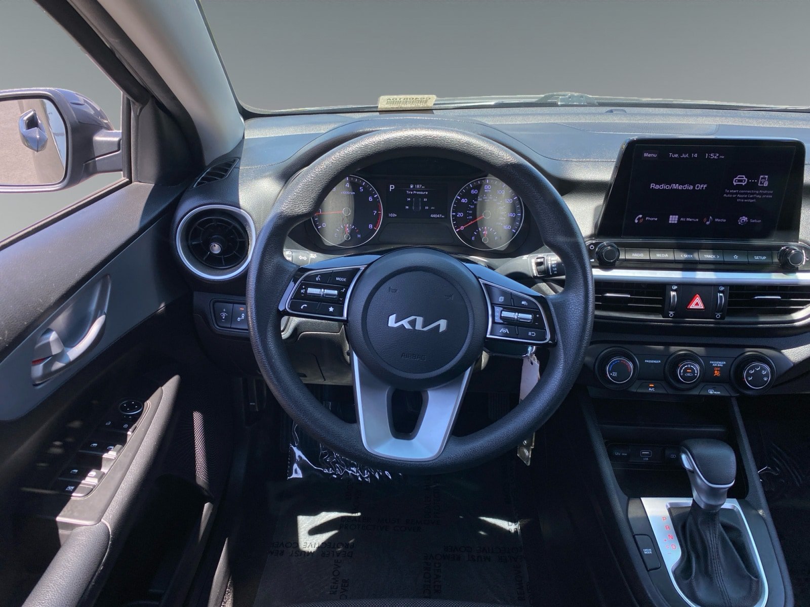 Used 2024 Kia Forte LXS w/ LXS Technology Package FWD image 12