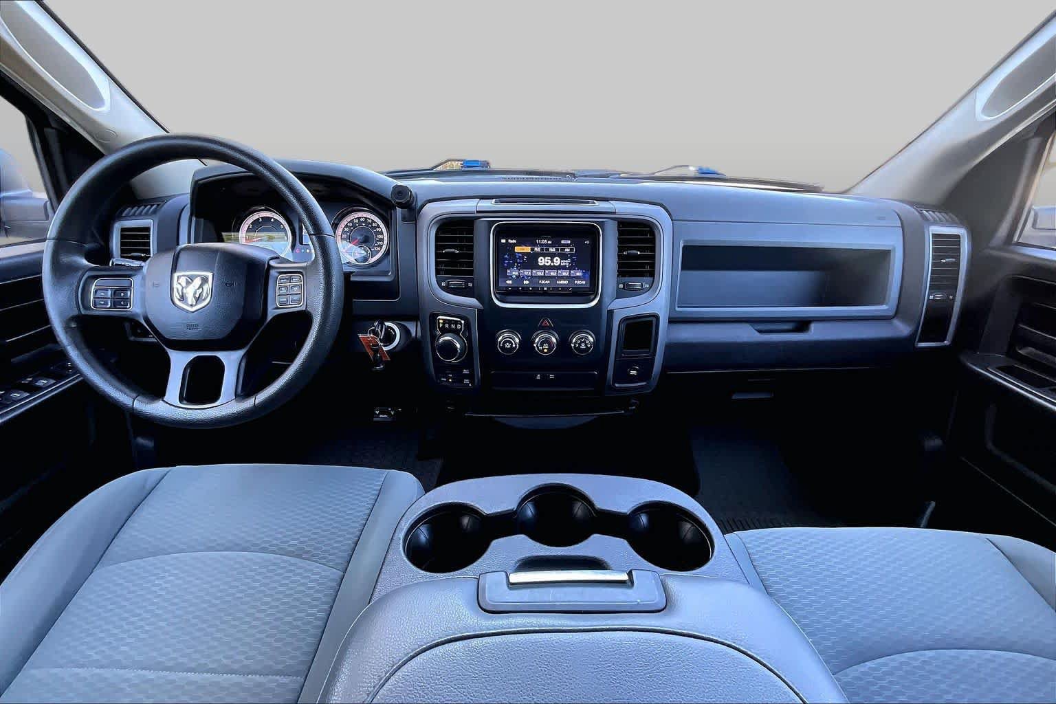 Used 2019 RAM 1500 Express AWD/4WD image 16