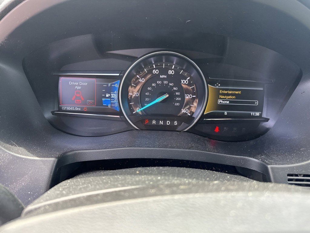 Used 2017 Ford Explorer XLT w/ Equipment Group 202A AWD/4WD image 24