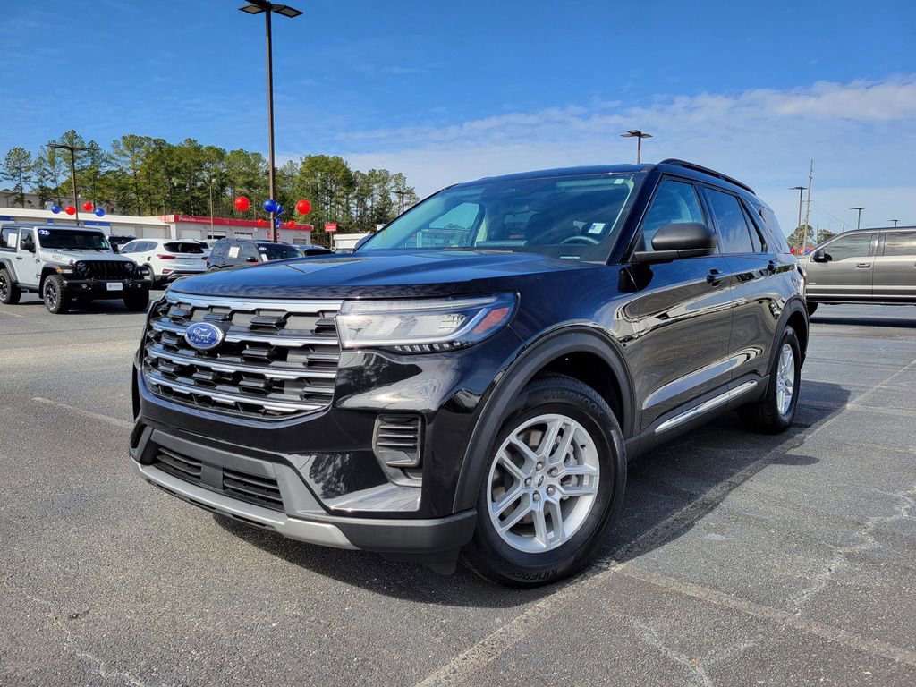 Used 2025 Ford Explorer Active