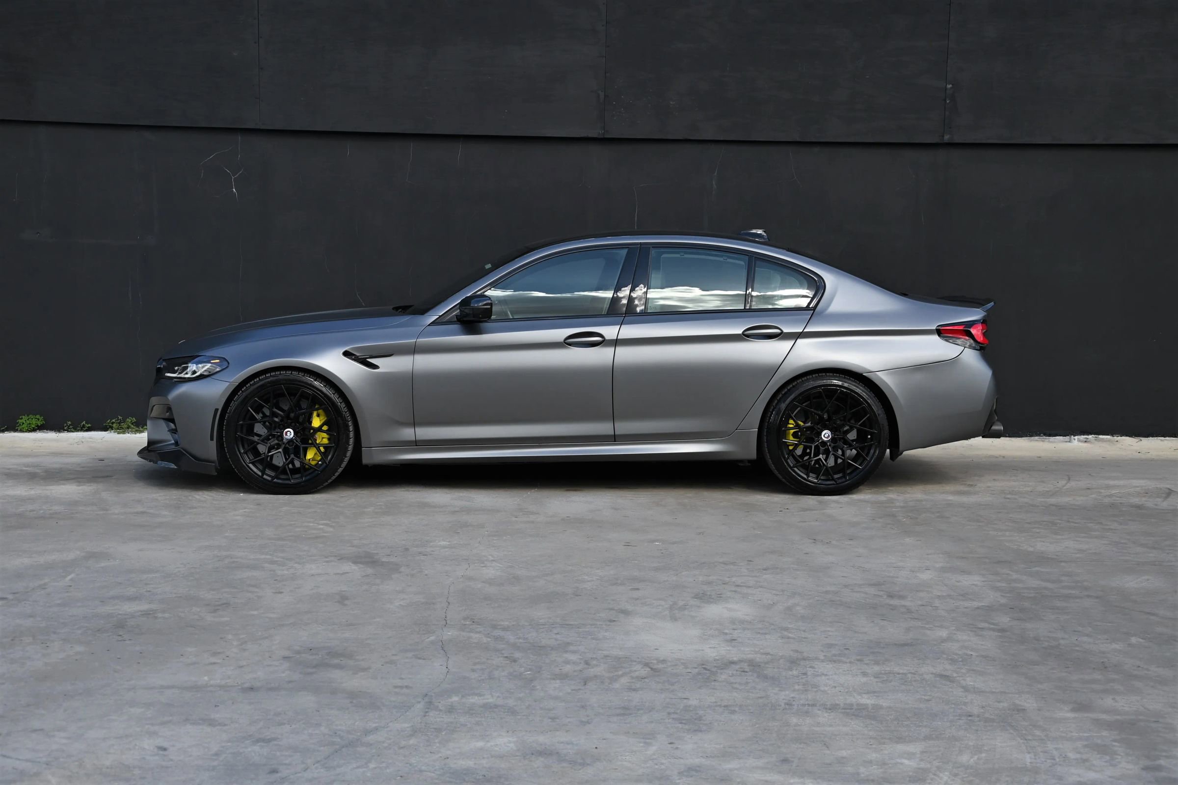 Used 2023 BMW M5 w/ Competition Package image 10
