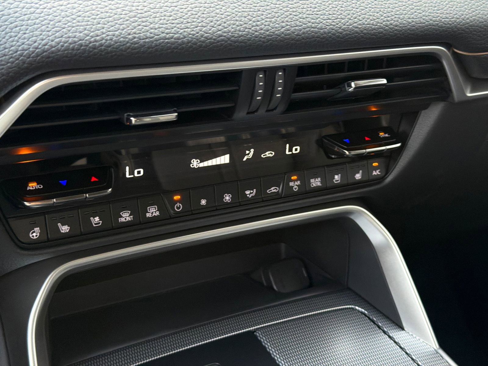 New 2026 MAZDA CX-70 SC AWD/4WD image 27