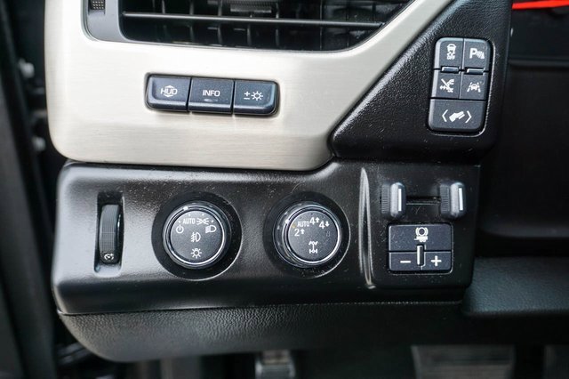 Used 2017 GMC Yukon Denali image 15