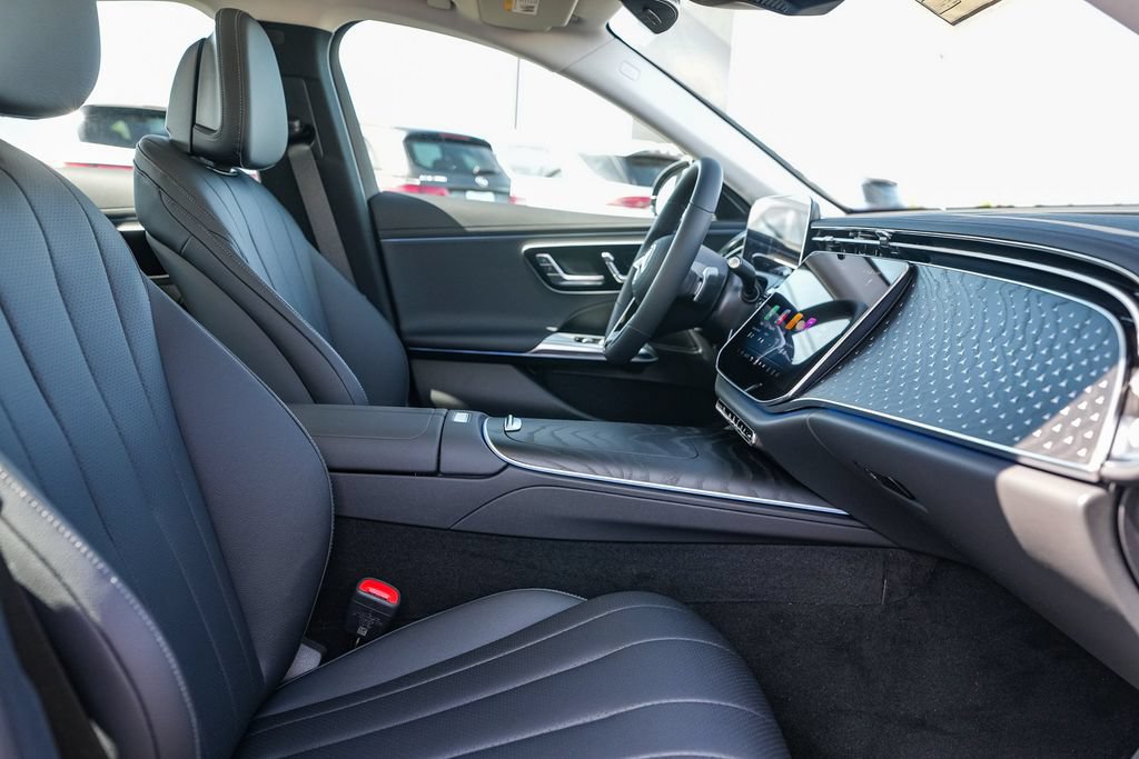 New 2026 Mercedes-Benz E 350 4MATIC Sedan image 18