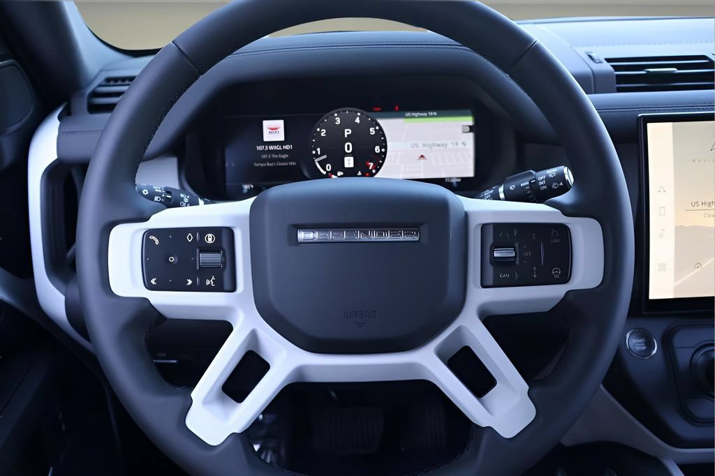 New 2026 Land Rover Defender 110 X-Dynamic SE AWD/4WD image 18