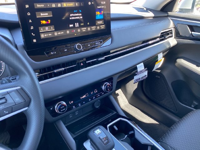 New 2026 Mitsubishi Outlander ES AWD/4WD image 17