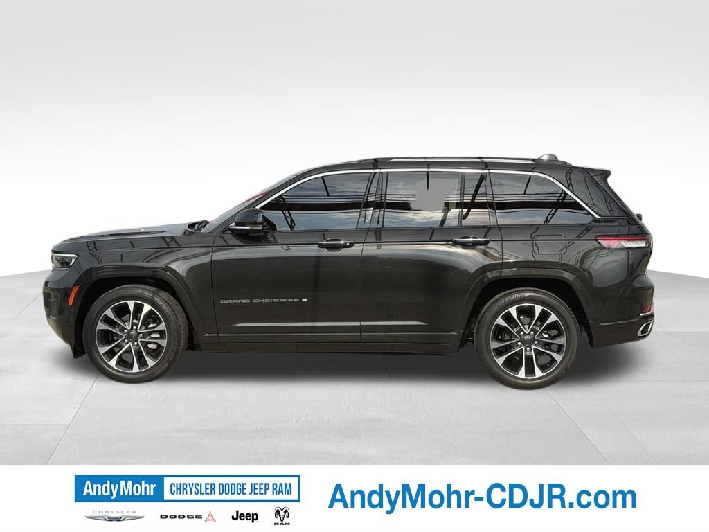 Used 2023 Jeep Grand Cherokee Overland AWD/4WD image 4